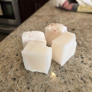 8 All Natural Laundry Dergent Cubes